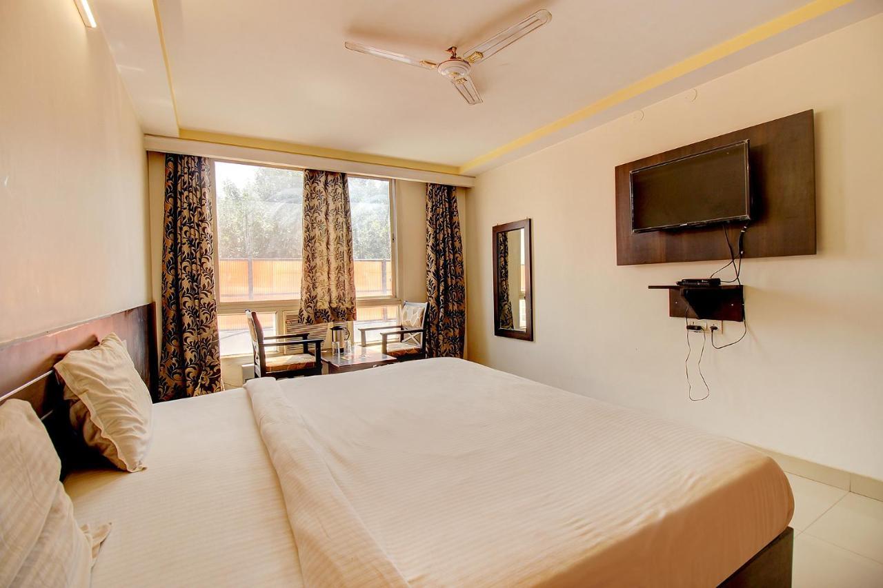 Fabhotel Ps Grand Lucknow Buitenkant foto